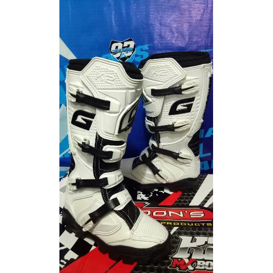 sepatu cross trail adventure gordon Bagus