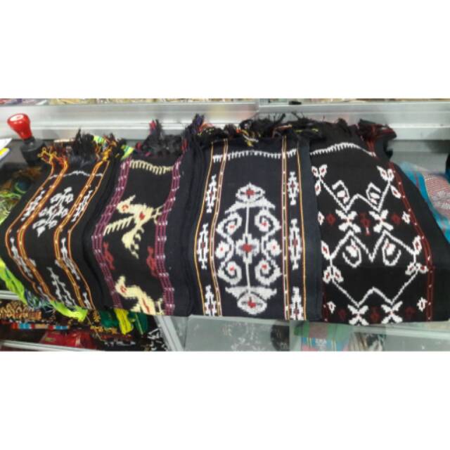 Kain Tenun NTT Selendang motif
