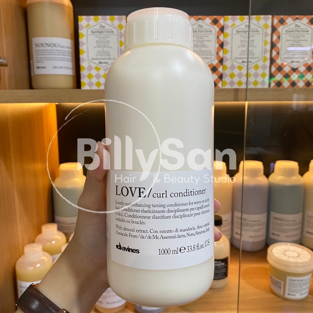 

Davines LOVE Curl Conditioner 1000ml Rambut keriting gelombang (wavy)