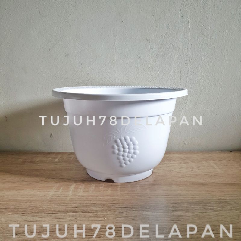 Pot Bunga Putih Motif Anggur 23 - Pot Bunga Plastik - Pot Putih
