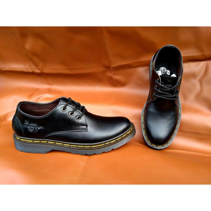 Sepatu Formal Casual Dr.Martens 3 Hole | Sepatu Clasik Dokmar Pendek | Sepatu Dockmar  Unisex Pria &amp; Wanita | Sepatu Hitam Kerja Kantor &amp; Kondangan