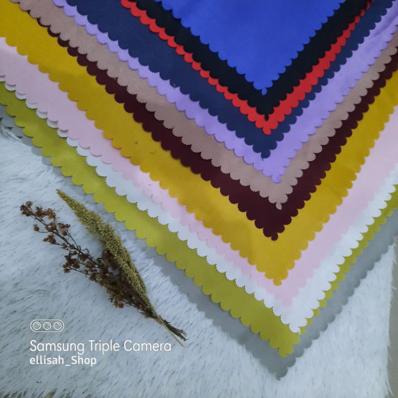 hijab segi empat polos/hijab segi empat polos satin