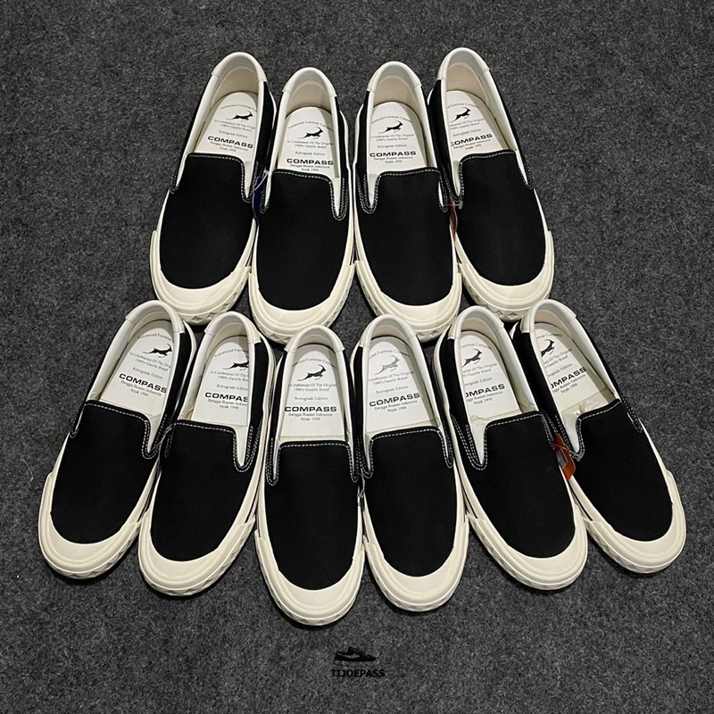 [ORIGINAL] SEPATU COMPASS RETROGRADE SLIP-ON BLACK WHITE