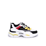 Sepatu Sneakers Pria Terbaru Panarybody