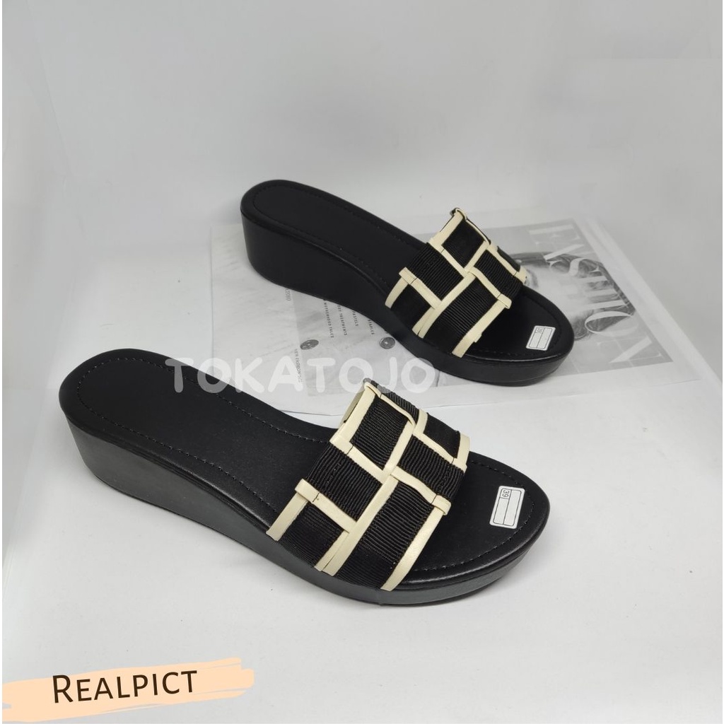 Sandal wedges wanita motif anyam fashion korea hak 5 cm terbaru perdana sandal wedges wanita modis kasual kekinian