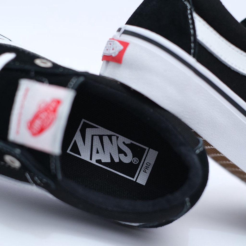 SALE DISKON! V4NS PRO SK8-LOW BLACK/WHITE 100% ORIGINAL BNIB