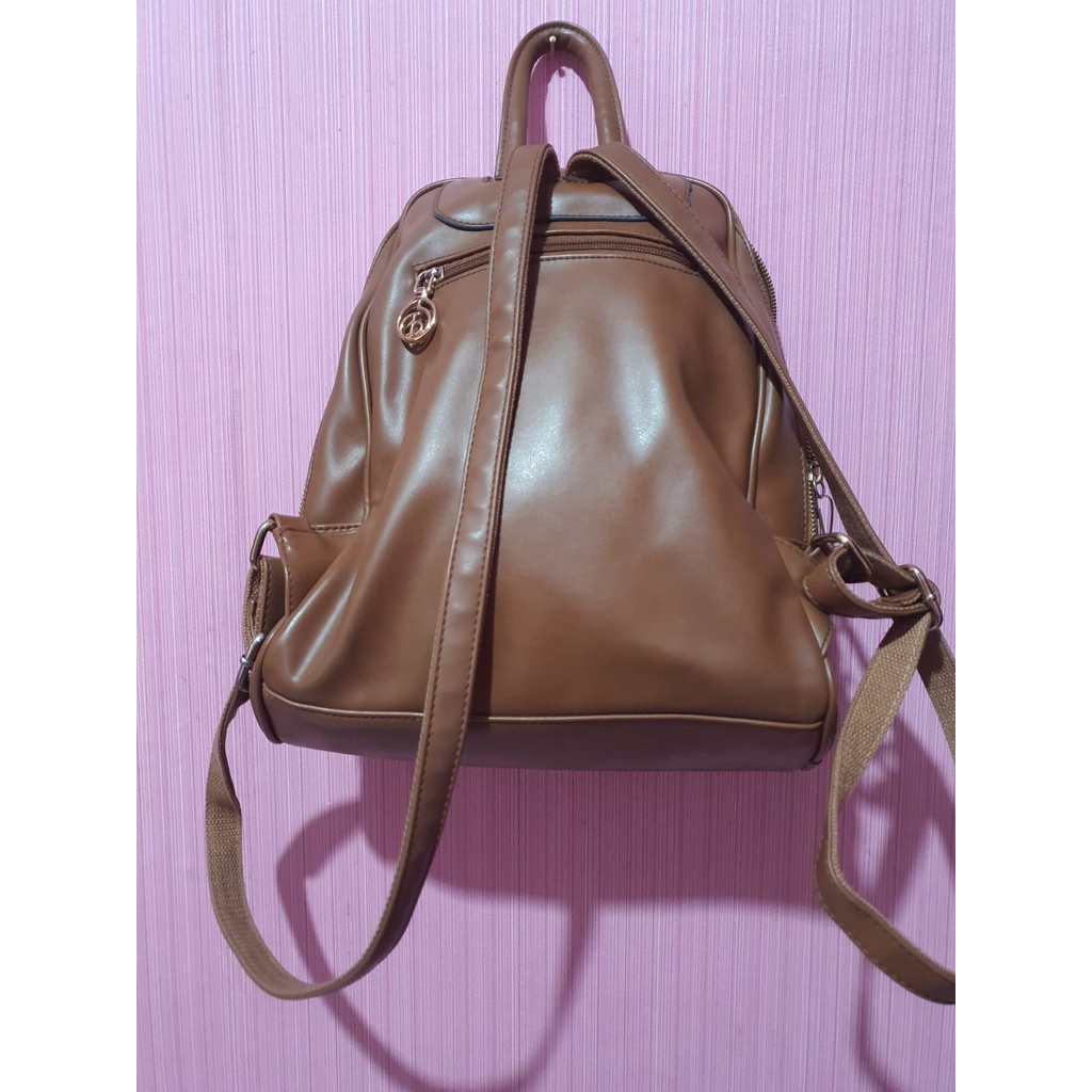 SOLD tas ransel kulit wanita - Donatello (Preloved)