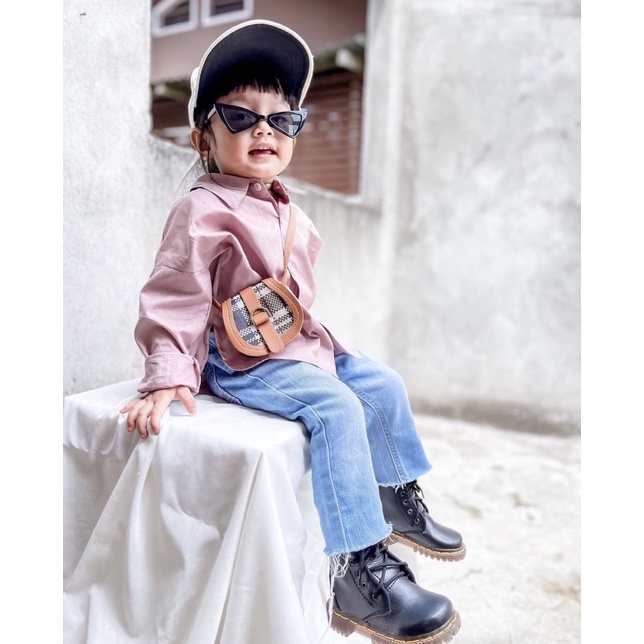 NICOLE BASIC OVERSIZED SHIRT Kemeja Anak Polos