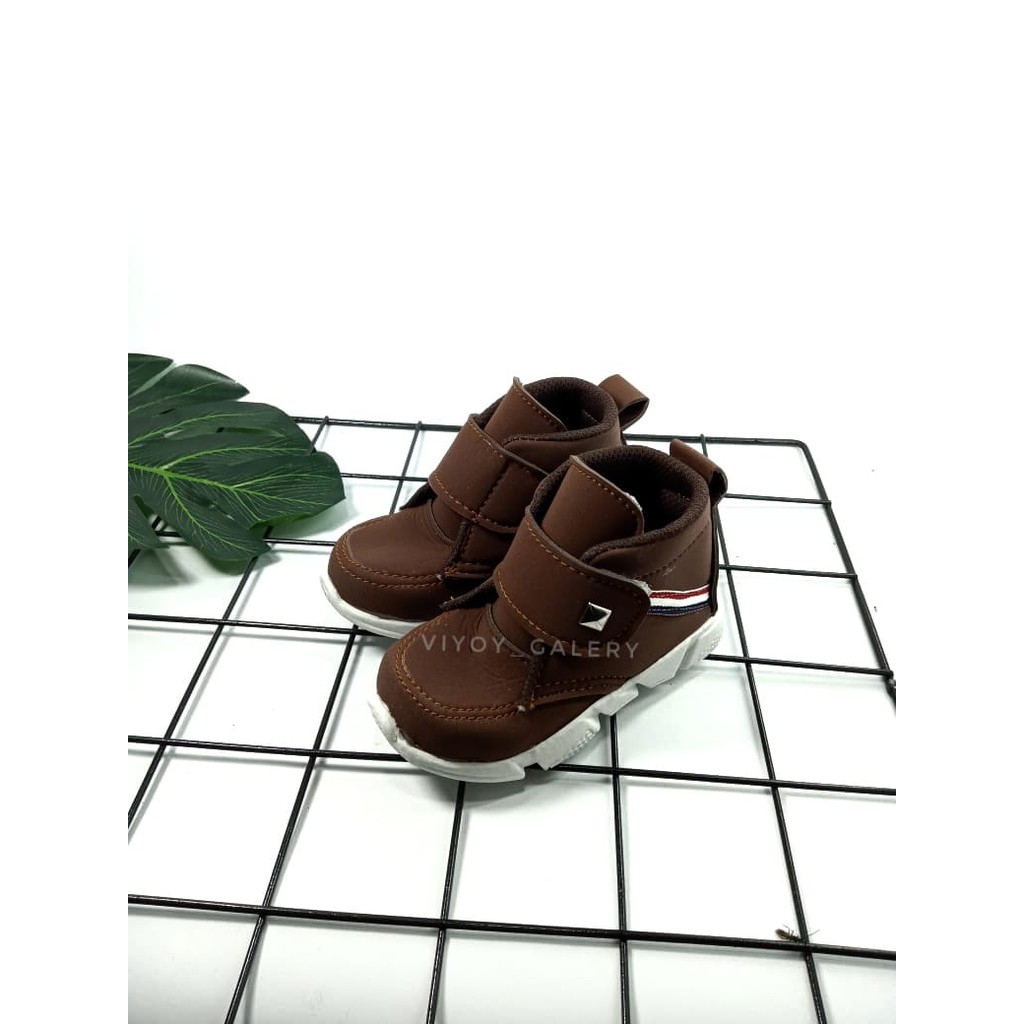 Sepatu Anak laki Laki Sneaker Sporty DT Sepatu Anak Casual Terbaru dan Termurah 22-30 /DIT-03