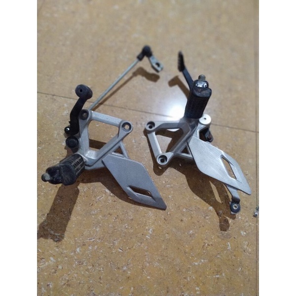 Postep Depan CBR 150R CBU Built up Thailand ORI