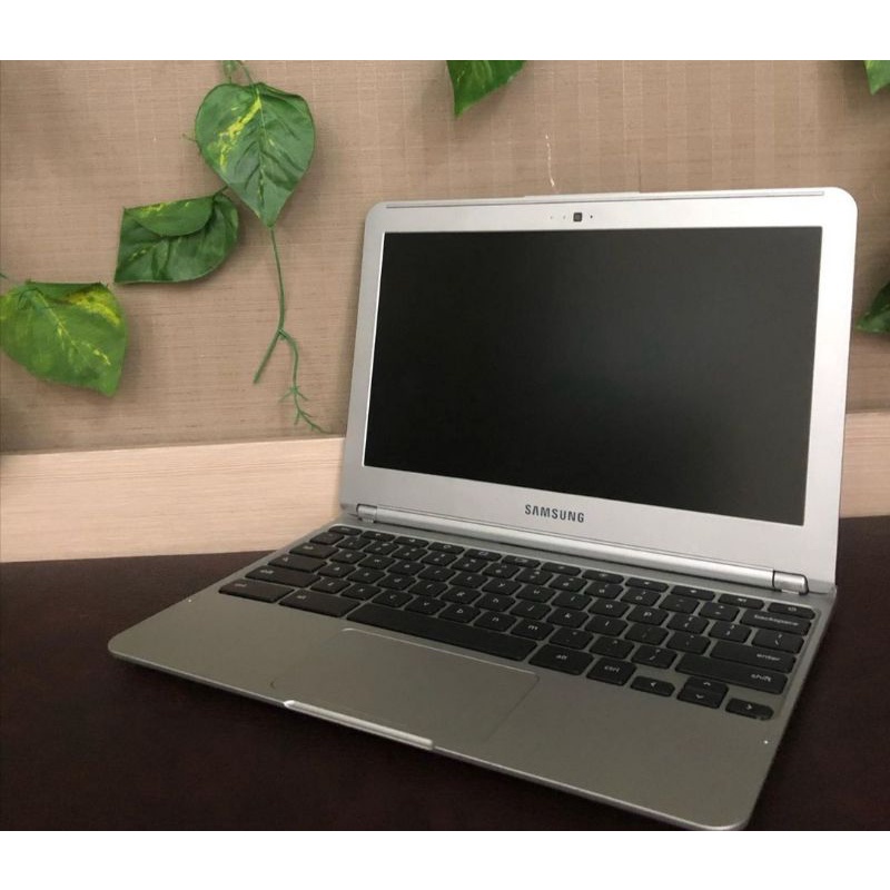 Samsung Chromebook 303C RAM 2 GB HDD 16 GB Original Bergaransi