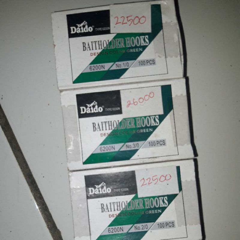 kail kotak daido bait holder 6200N / Kail leher panjang daido