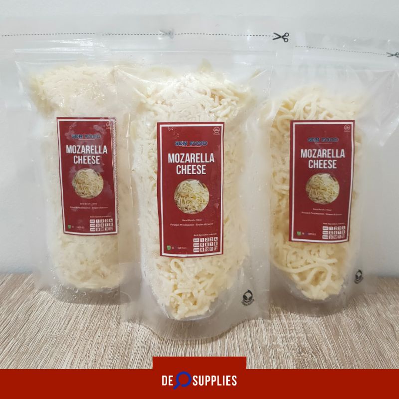 

Mozarella Cheese SenFood 250gr - Keju Mozzarella Parut shredded Repack Moza