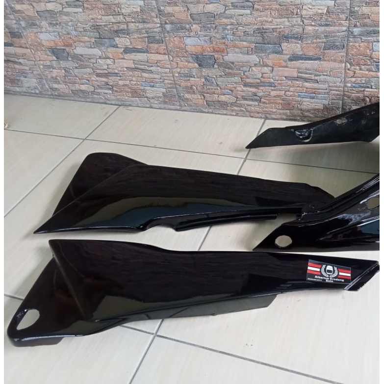 TUTUP BOK AKI RXZ / BODI TENGAH RZR