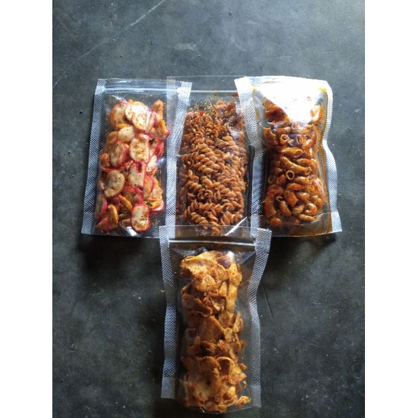 

Basreng pedas daun jeruk / camilan kekinian