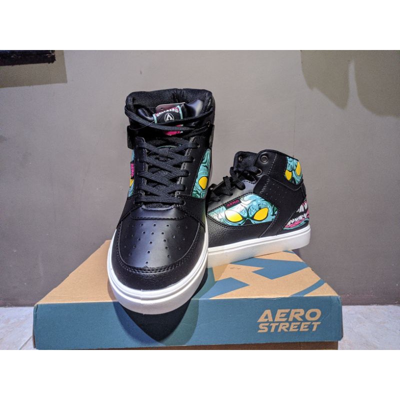 Aerostreet hoops X AJIWAL ukuran 42 sneakers spesial