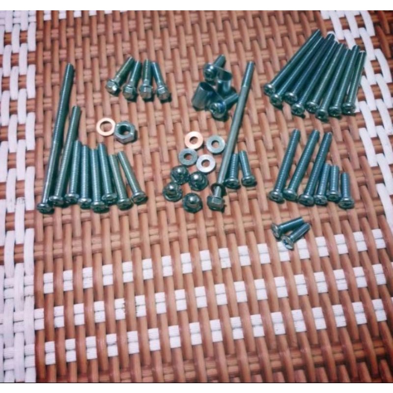 Baut mesin set honda c70 double stater