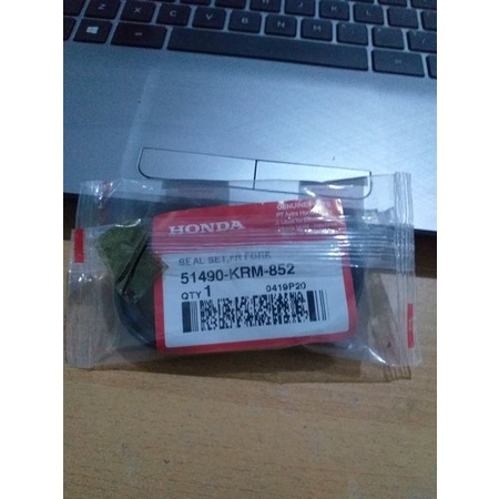 SEAL SHOCK DEPAN MEGAPRO DAN CB150R ORI 51490KRM852