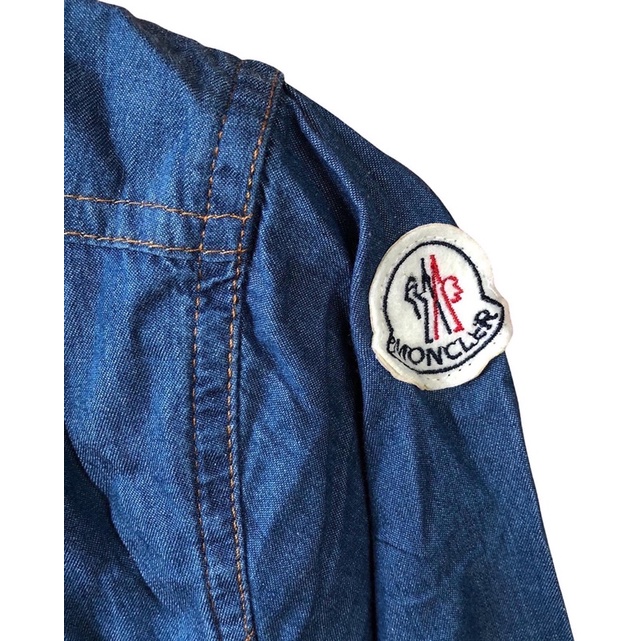 kemeja denim Moncler
