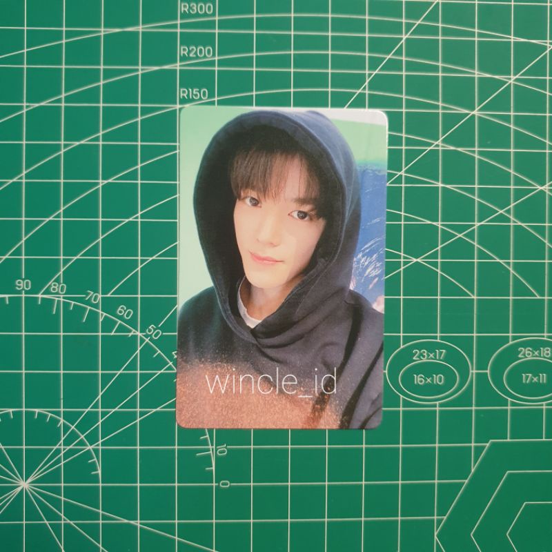 [BOOKED] PC YZY YIZHIYU STICKER R2 TAEYONG