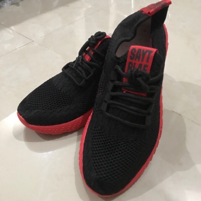 SEPATU RAJUT FASHION PRIA