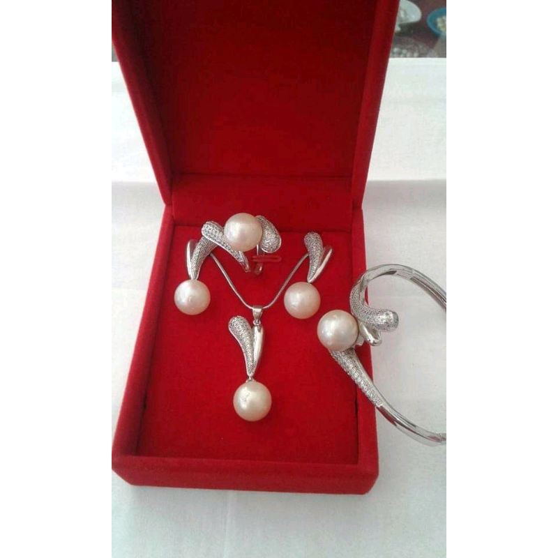set mutiara laut murah|set mutiara asli lombok|mutiara lombok|mutiara laut bersertifikat|aksesoris