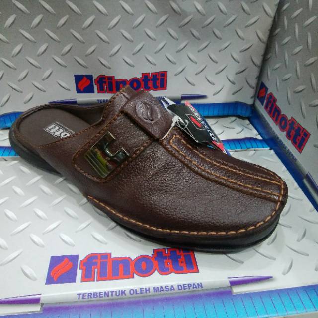 Sandal sepatu Finotti, Slop Finotti TM 01