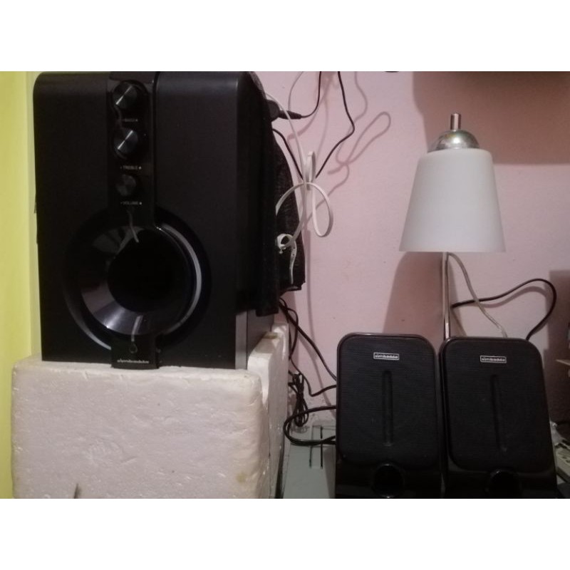 Speaker Simbadda CST 1800 N with USB Part & Card Reader. Kondisi : Second.