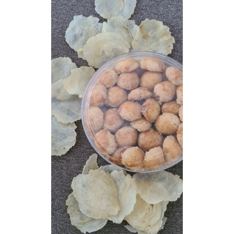 

Premium Melinjo Cookies / Kue Melinjo / Kue Emping Premium