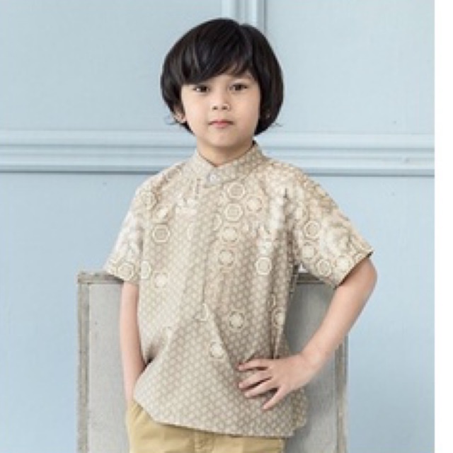 KOKO ANAK WEARING KLAMBY BLIND SALE