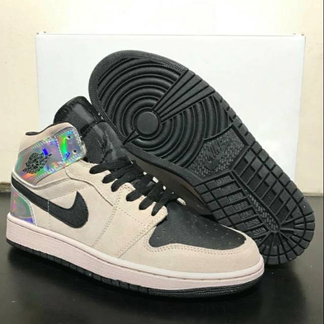 Nike air jordan 1 Mid iridescent