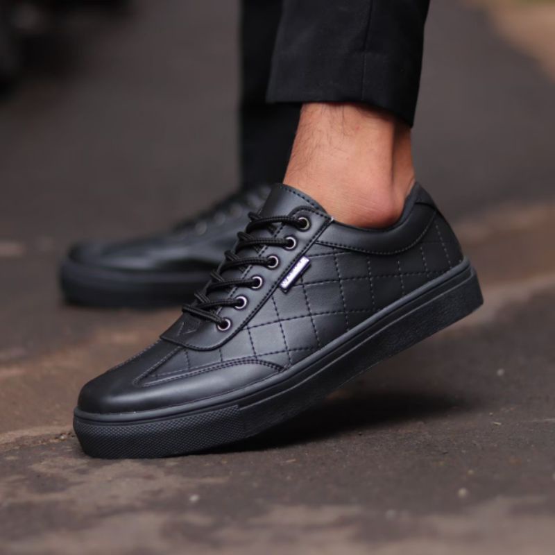 XSHOESBDG.ID x PEDRE Sepatu Formal Casual Pria Sneaker Pria Tali Hitam Polos Kulit Sintetis Santai Kuliah Kerja Nongkrong