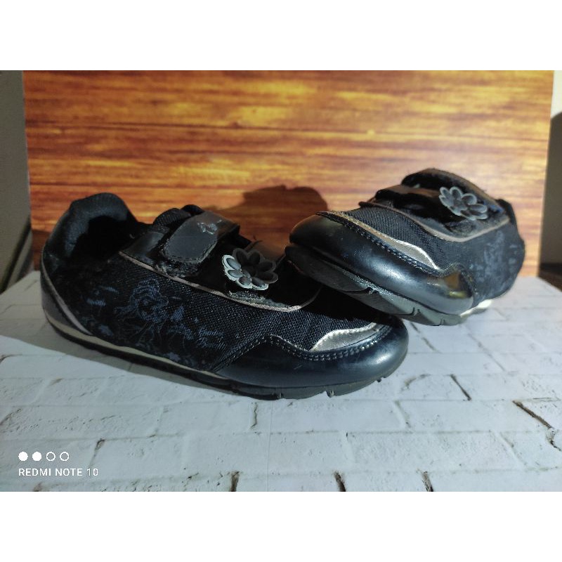 Sepatu Anak Perempuan Disney Princess Black Preloved