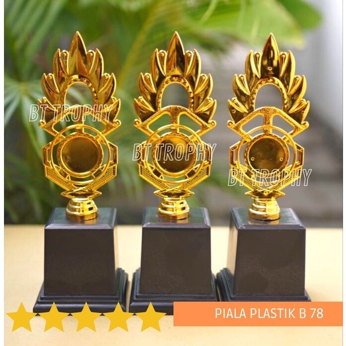 Piala Plastik Murah B-78 / Piala Lomba anak/Piala Wisuda/Piala Kenang-Kenangan