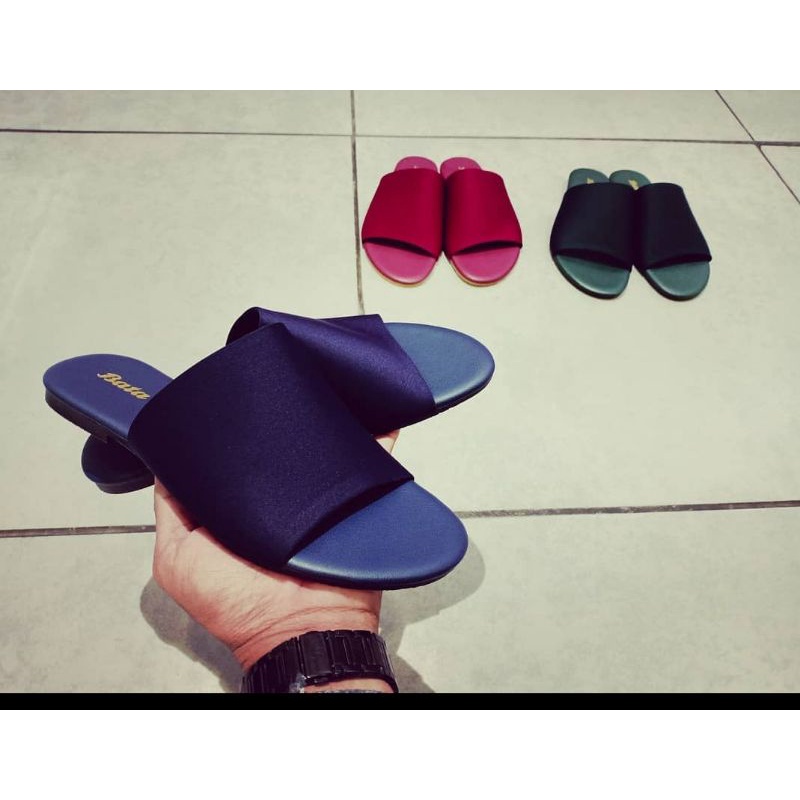 sendal slop wanita bata