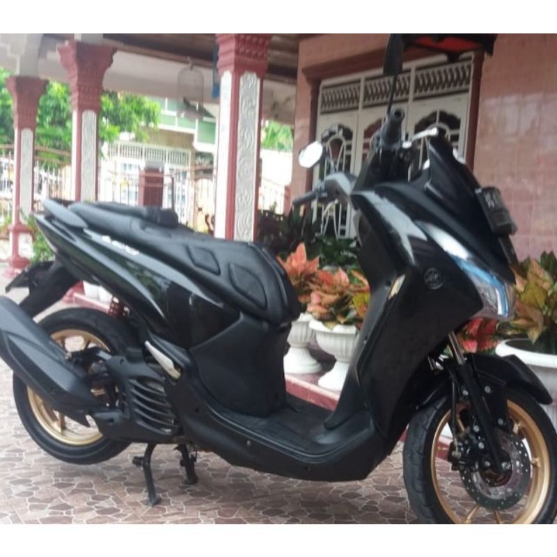 Cover Kulit Jok Yamaha Lexi Custom Predator