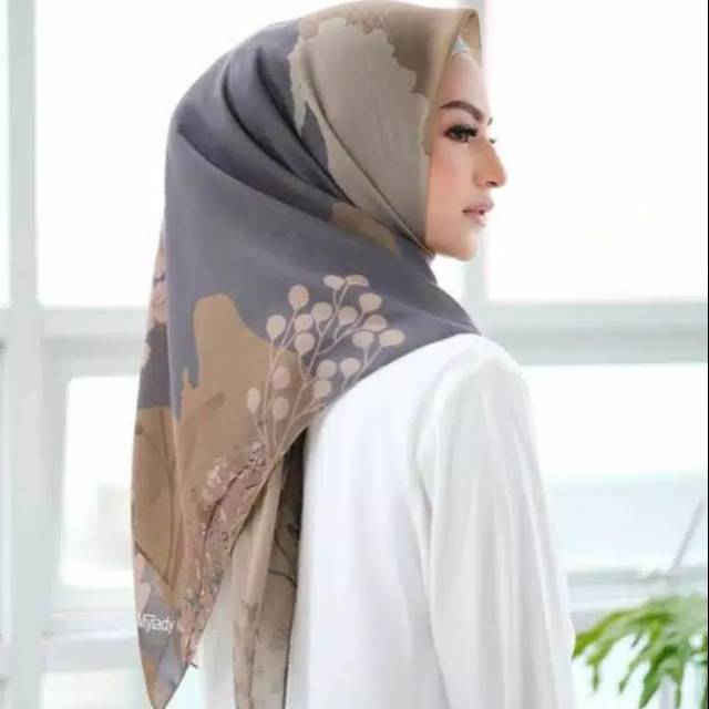 Hijab Voal Segiempat Motif My Lady Wilona Terlaris Kerudung Segiempat Voal Jilbab