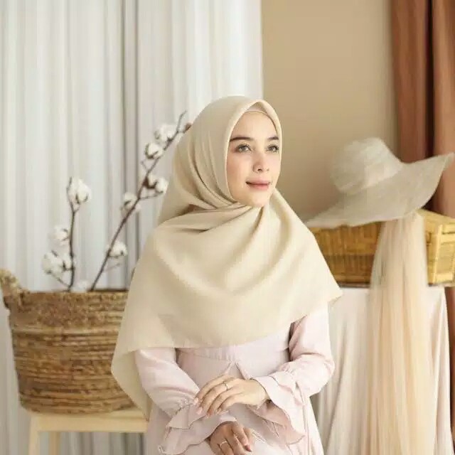 Kerudung wanita - Hijab Wanita - Bella Square warna Coklat Susu
