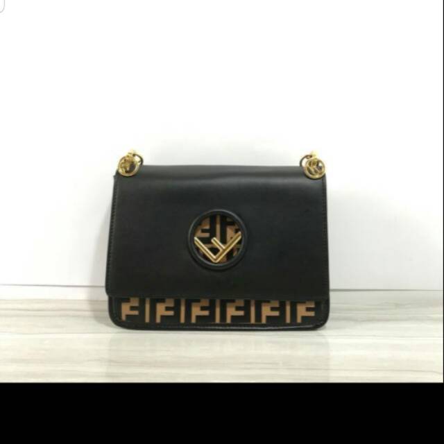 SLING BAG TAS SELEMPANG FENDI KANIF BAG