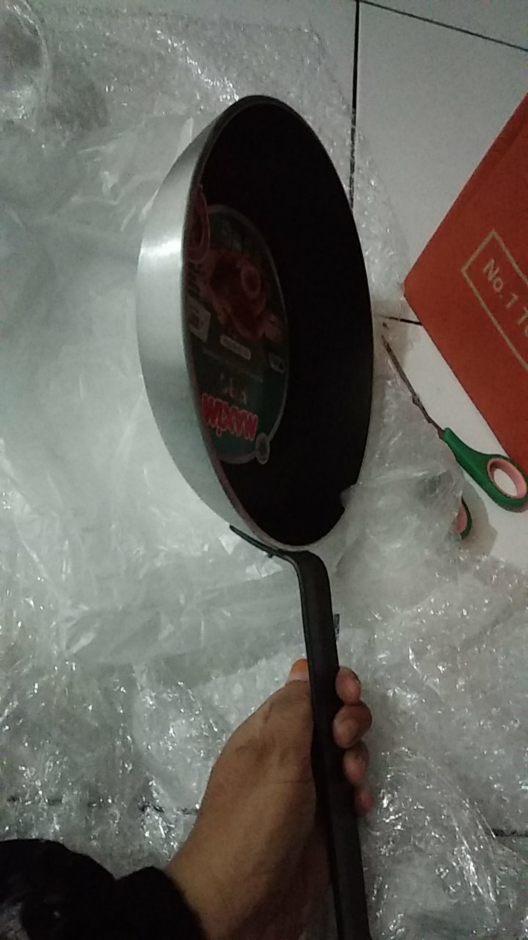 Maxim Pro Series Wajan Teflon Anti Lengket 20cm Frypan