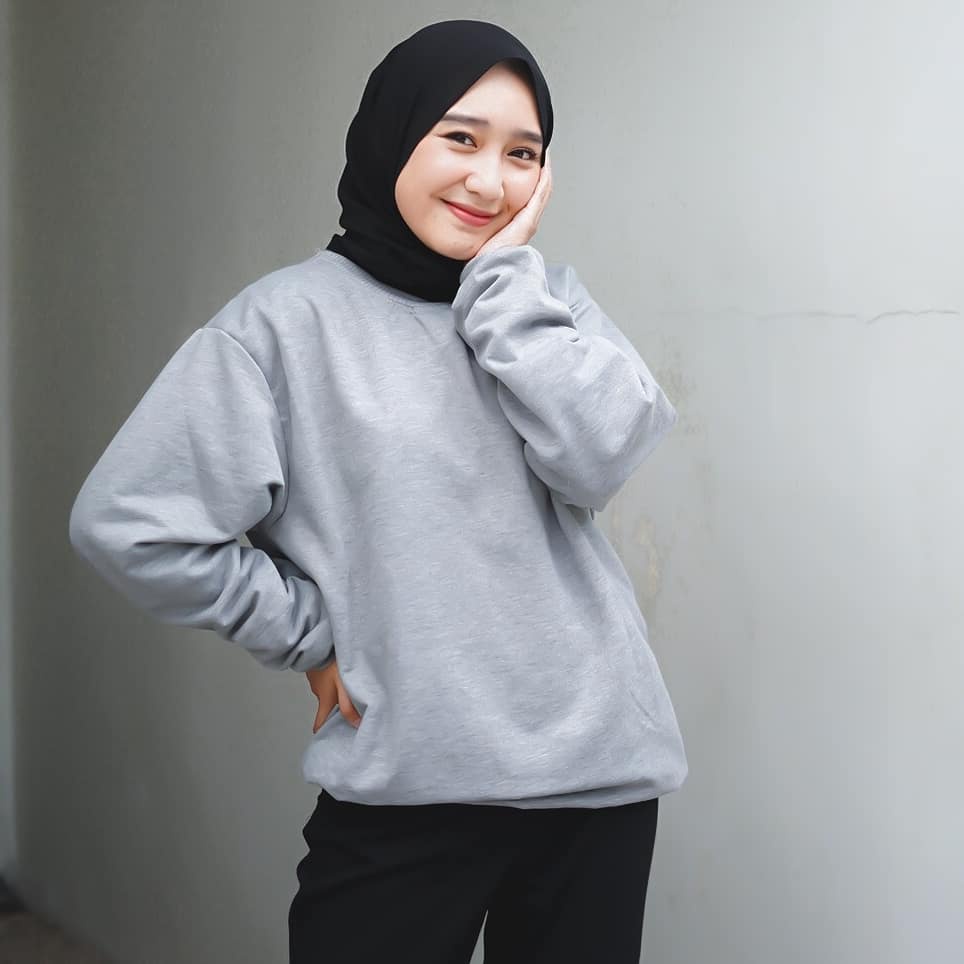 Public - Basic Sweater Wanita