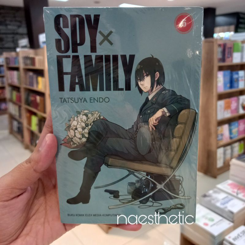 Komik Spy x family 5 original gramedia