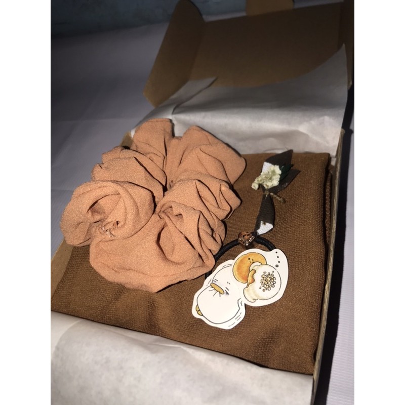 

gift box paket kerudung