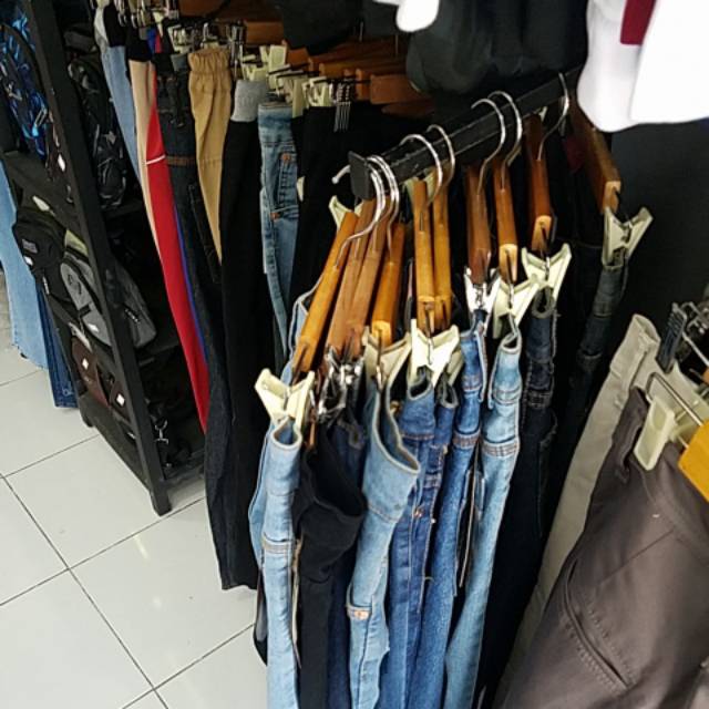 celana jeans sobek