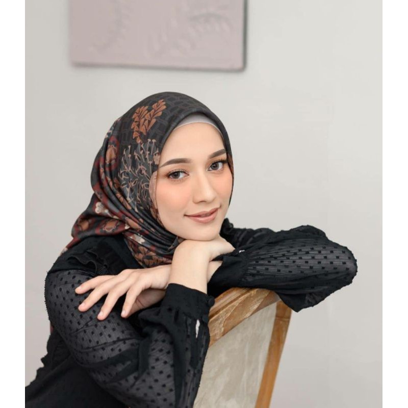 Marina Scarf by Wearing Klamby - Tortoise