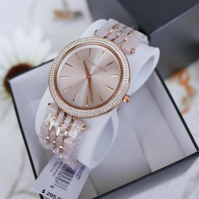 Jam tangan wanita type MK4327