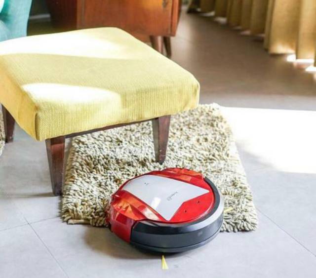 Kurumi KV 02 Robot Vacuum Red