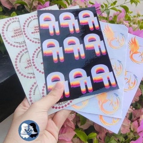 

STICKER AESTHETIC (STICKER BIASA, STICKER HOLOGRAM, STICKER GLITTER)/ STICKER TUMBLER/ STICKER CASE/ LAPTOP/ HARGA PERLEMBAR(PERSET)/ BISA CUSTOM GAMBAR SENDIRI