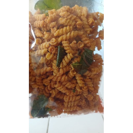

makroni spiral pedas daun jeruk