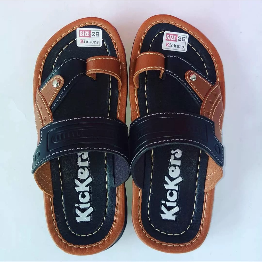 Sandal anak Kickers Terbaru kode Japit jempol Sandal Anak Cowok Japit Terbaru SIZE 28-37 SANDAL ANAK COWOK KICKERS TERBARU  SIZE 28-37 MURAH GROSIR